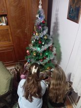 Kad imaš i „babin” i „naš” Božić: Danas u porodici koja duplo slavi sve velike verske praznike 2