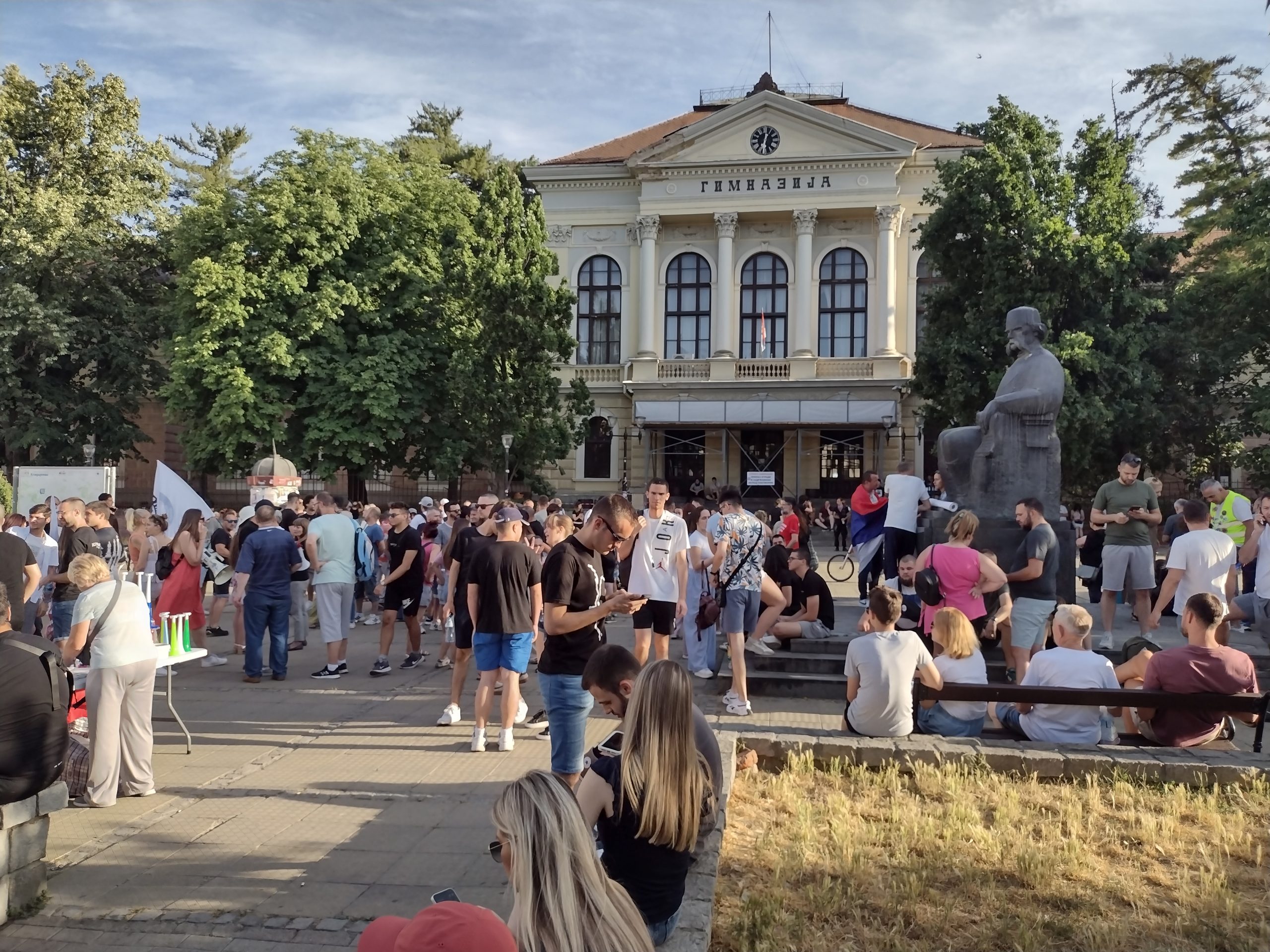 "Ne priznajem sud ove partije, ni legitimisanje njihove policije": Novinar Miroslav Miletić o saslušanju za učešće na protestima 4