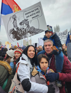 Na vlasti su isti ljudi kao devedesetih, koji su svoje interese proglasili za nacionalne i državne: Vladimir Zdravković, lekar 6
