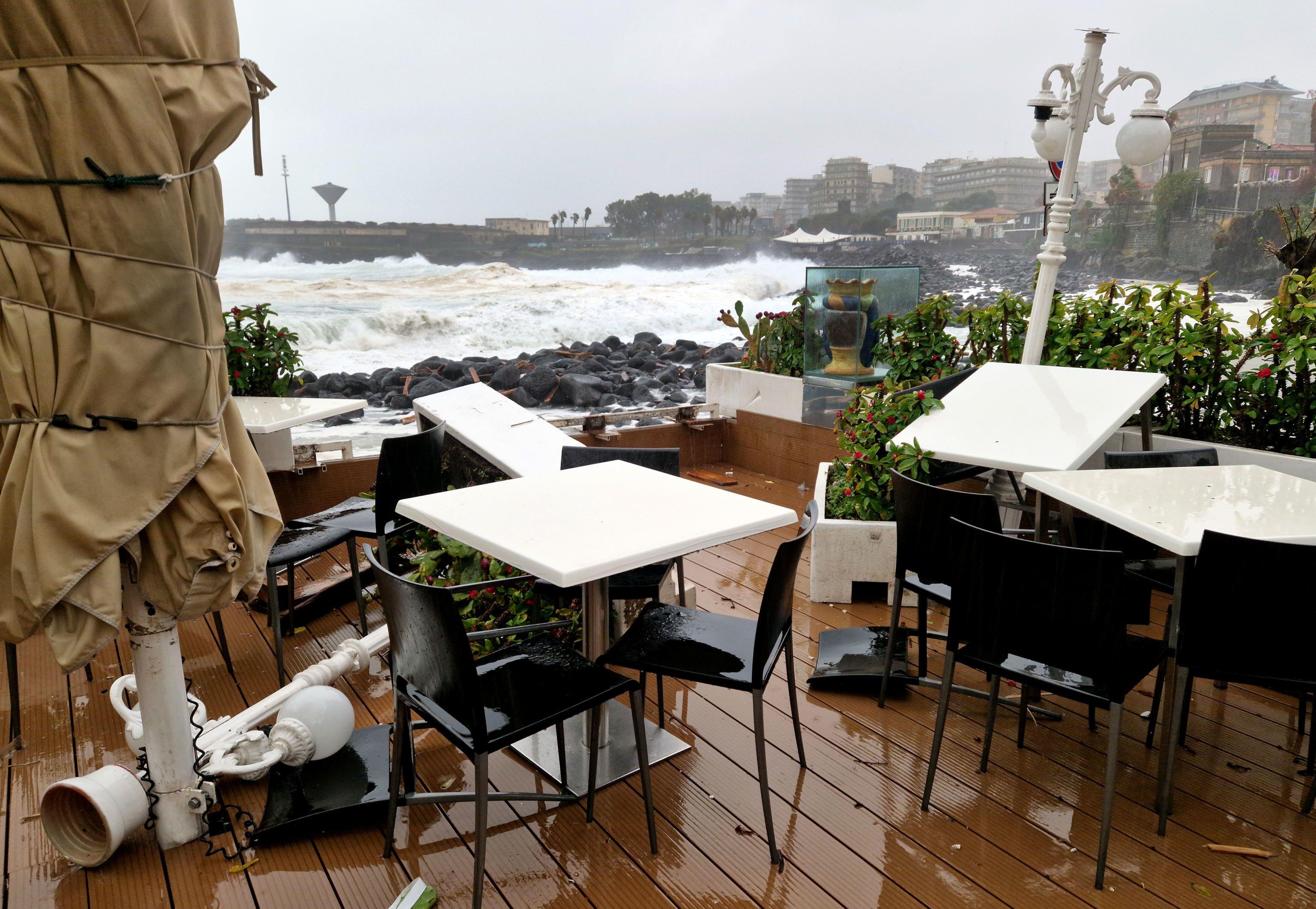 nevreme na siciliji, oluja na siciliji, oluja hari pogodila siciliju