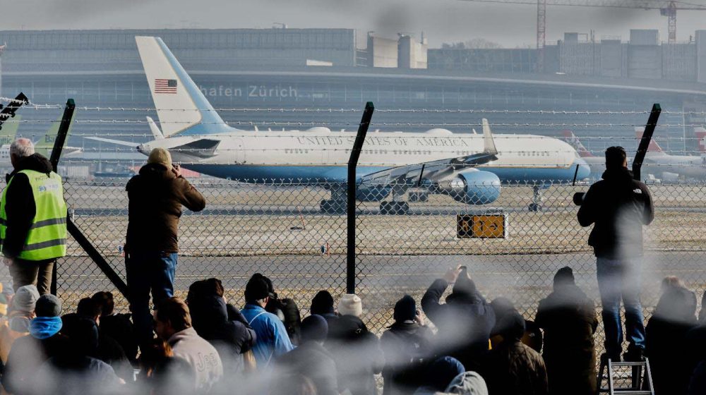 Tramp stigao u Švajcarsku: Svetski lideri "sede i čekaju" njegov govor u Davosu 6