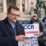 SSP ispred Skupštine predstavila izložbu o 14 godina propadanja 7