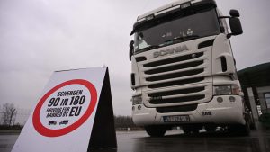 Prevoznici prekinuli protest, apeluju EU da ne hapsi vozače 13