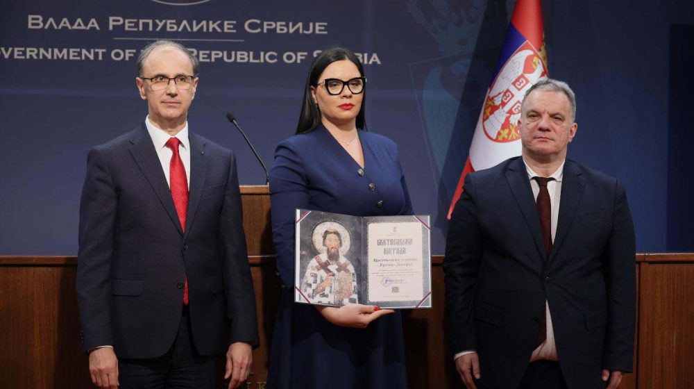 Macut i ministar da odu sa univerziteta 1