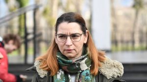 Prikupljanje potpisa na Filozofskom fakultetu za hitnu zaštitu prava profesorke Jelene Kleut 1