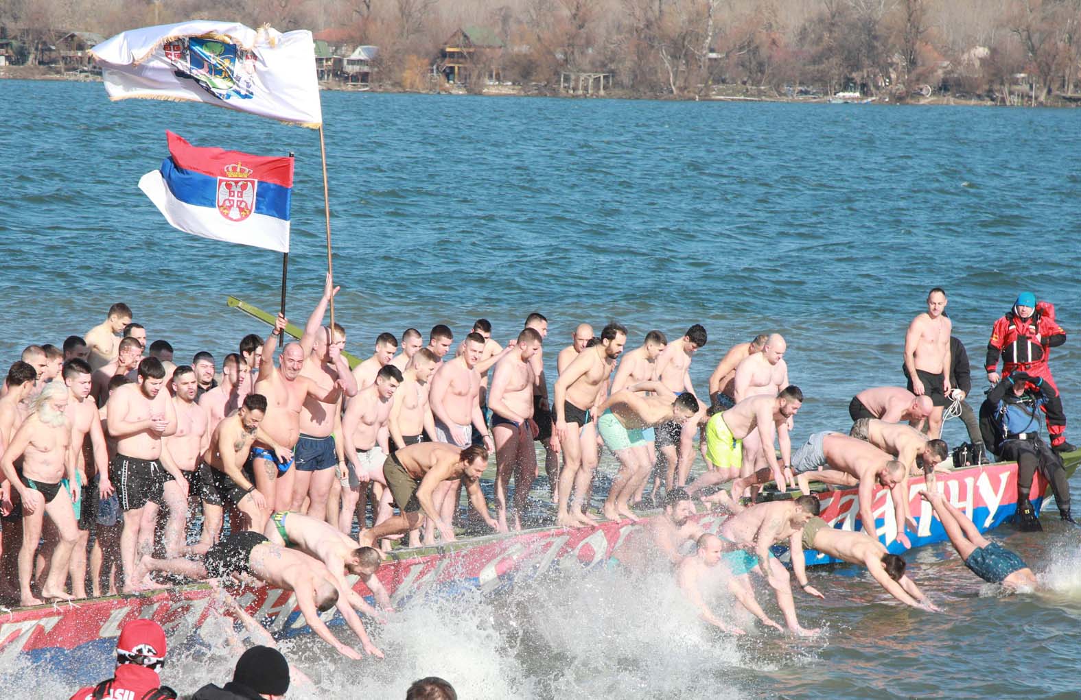 Kako se danas plivalo za Časni krst (FOTO) 5