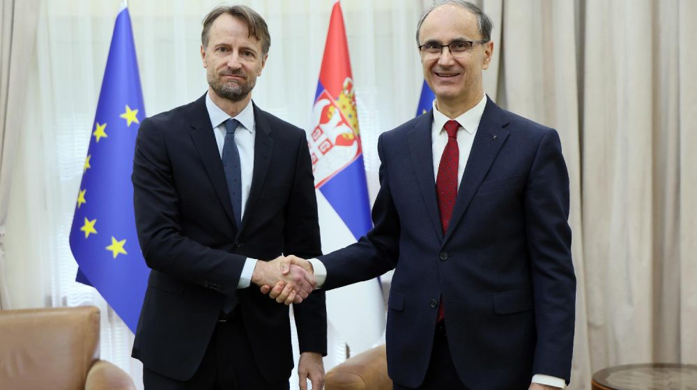 Macut predao non-pejper sa rešenjem za prevoznike fon Bekeratu 9