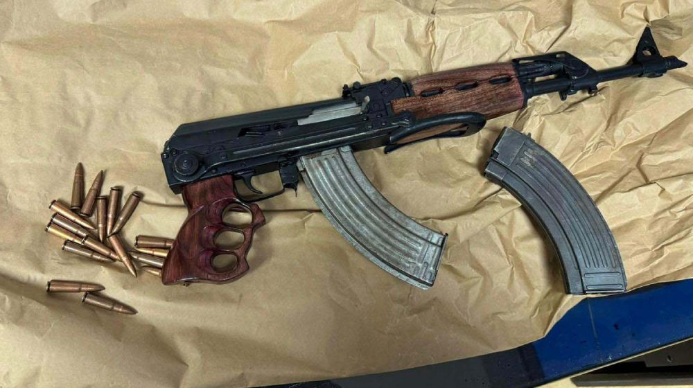 MUP: Tri osobe uhapšene u Beogradu, oduzet arsenal oružja, snajper i droga 1
