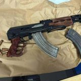 MUP: Tri osobe uhapšene u Beogradu, oduzet arsenal oružja, snajper i droga 6