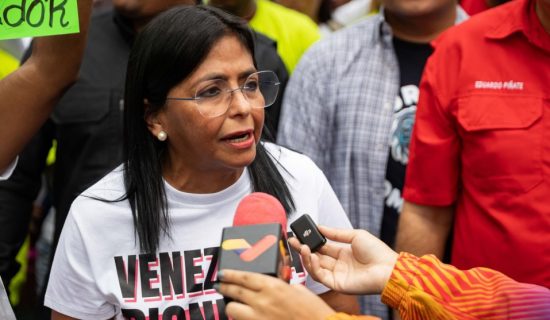 Ko je Delsi Rodrigez, koja je preuzela dužnost predsednika Venecuele? 9