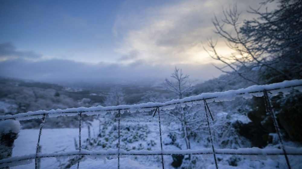 (VIDEO) U Dalmaciji pada sneg 9