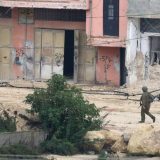 (VIDEO) Naoružani muškarci snimljeni kako tuku Palestinca na Zapadnoj obali 5