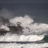 (VIDEO) Oluja Goreti paralisala sever Evrope: Stotine hiljada domaćinstava bez struje, obustavljen saobraćaj, udari vetra i do 213 kilometara na sat 5