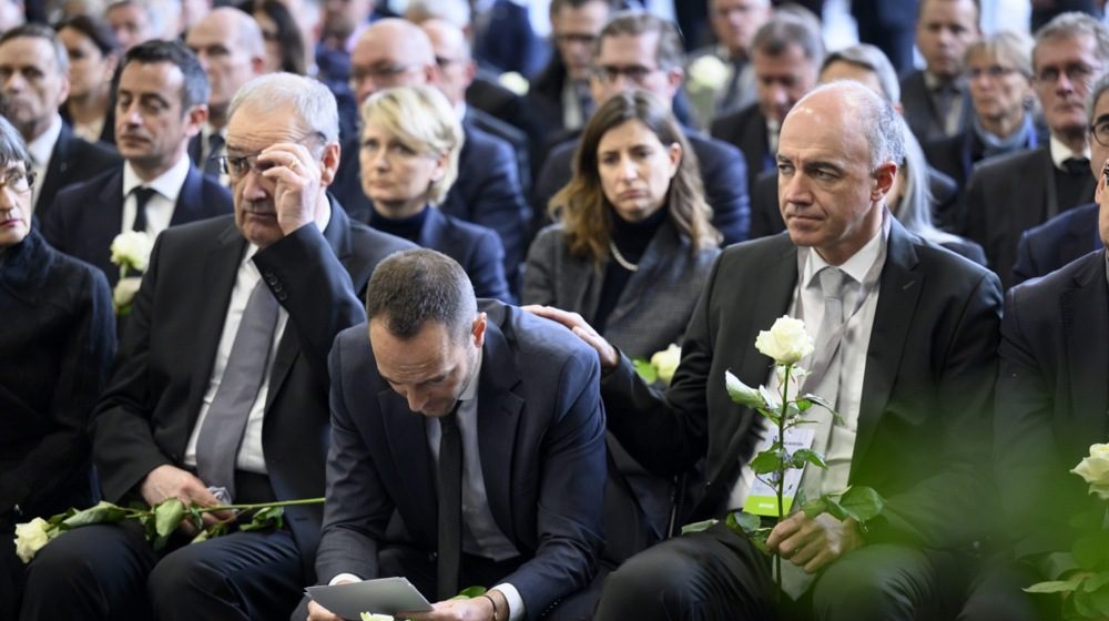 Održan komemorativni skup posvećen žrtvama požara u baru u Kran-Montani, jedan od vlasnika lokala zadržan u pritvoru 10