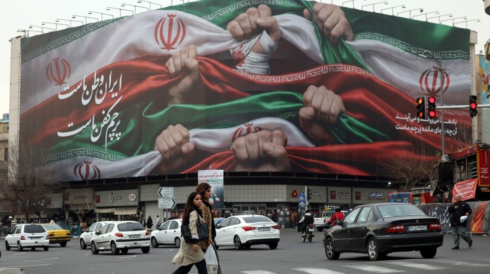 "Izgorelo nekoliko banaka i vladinih institucija, protesti se nastavljaju": Šta se dešava na ulicama Irana i koja je najnovija odluka Trampa 7