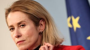 "Da je živela u 'Vučićevoj' Srbiji bila bi hronična alkoholičarka": Reakcije na izjavu Kaje Kalas da je vreme da počnemo da pijemo 12 "Da je živela u 'Vučićevoj' Srbiji bila bi hronična alkoholičarka": Reakcije na izjavu Kaje Kalas da je vreme da počnemo da pijemo 5