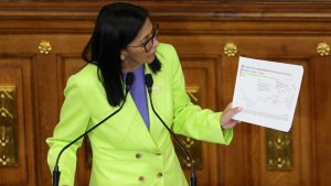 Privremena predsednica Venecuele poručila Trampu: "Dosta nam je više naređenja iz SAD" 14 Privremena predsednica Venecuele poručila Trampu: "Dosta nam je više naređenja iz SAD" 12