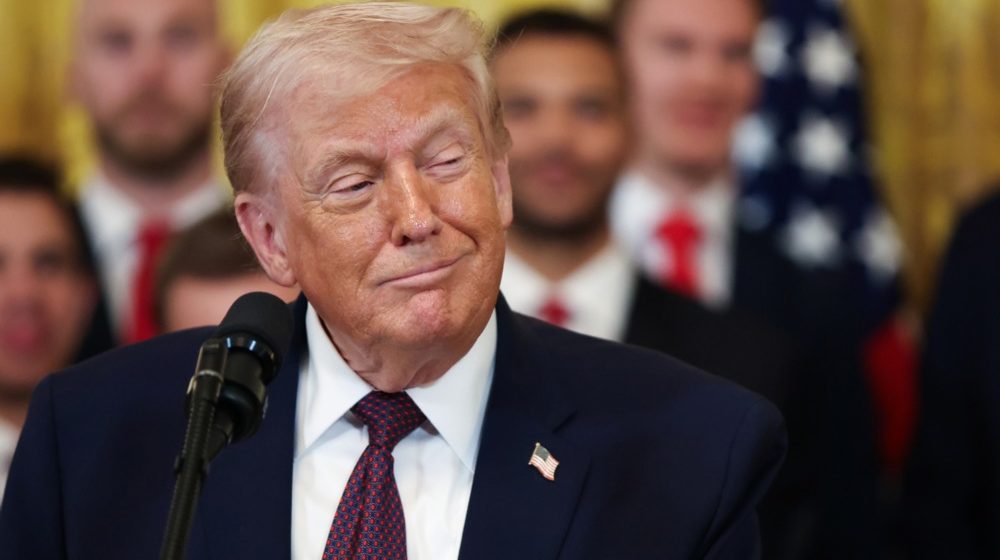 Nema dobrih vesti ni za Trampa ni za republikance: Kako Amerikanci ocenjuju prvu godinu mandata predsednika? 9