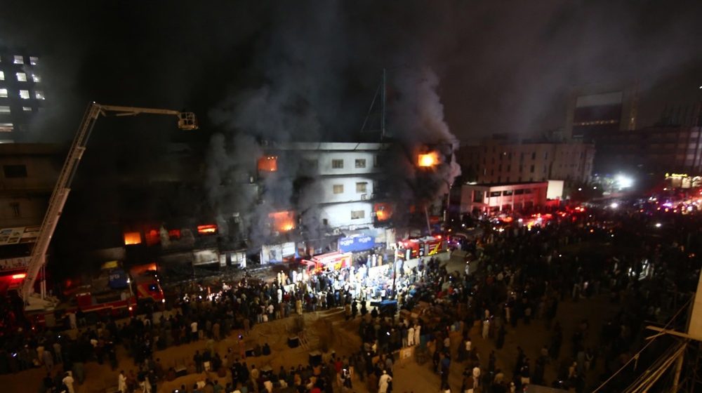 U požaru u tržnom centru u Pakistanu, šestoro poginulo 9