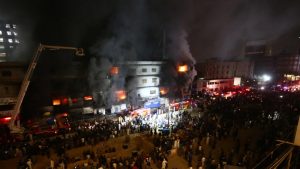 U požaru u tržnom centru u Pakistanu, šestoro poginulo 1