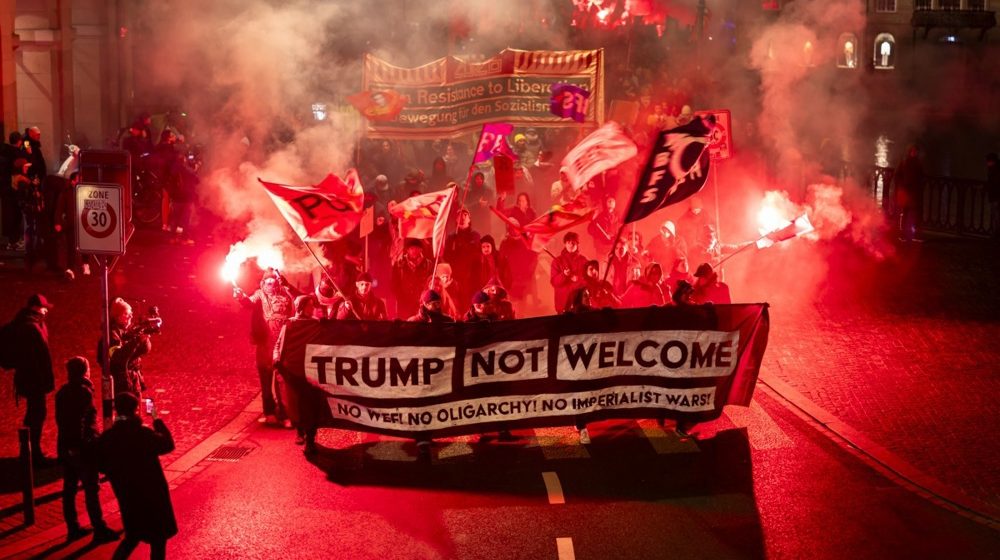 Forum u Davosu s nelagodom očekuje Trampa: U Švajcarskoj protesti 7