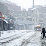 U SAD oko 900.000 korisnika ostalo bez struje zbog snežne oluje 4