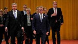 Si Đinping ugostio premijera Finske: Kina i Evropa partneri ne rivali 13 Si Đinping ugostio premijera Finske: Kina i Evropa partneri ne rivali 10