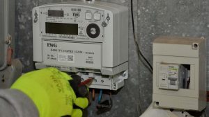 Račun skočio sa 8.000 na 70.000, a EPS odbio reklamaciju: Koja su prava potrošača i kada ne moraju da plate sporni dug? 8 Račun skočio sa 8.000 na 70.000, a EPS odbio reklamaciju: Koja su prava potrošača i kada ne moraju da plate sporni dug? 6