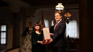 Ministar kulture Nikola Selaković uručio je danas Ljiljani Habjanović Đurović Orden Karađorđeve zvezde I stepena, odlikovanje kojim je srpska književnica ovenčana Ukazom predsednika Republike Srbije Aleksandra Vučića.