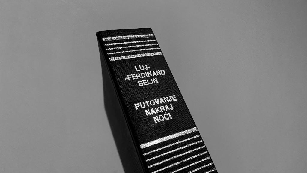 Koje knjige su obeležile 2025. godinu novinarima BBC na srpskom 3 Zatvorena knjiga Putovanje nakraj noći