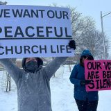 'Beograde, da li nas čuješ': Meseci protesta ispred srpske crkve u Klivlendu 8