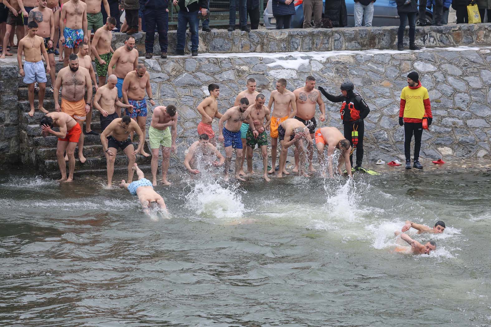 Kako se danas plivalo za Časni krst (FOTO) 7