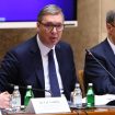 “Razgovor između uplašenog i nebitnih”: Predstavnici opozicije o Vučićevom obraćanju na sednici Vlade 13
