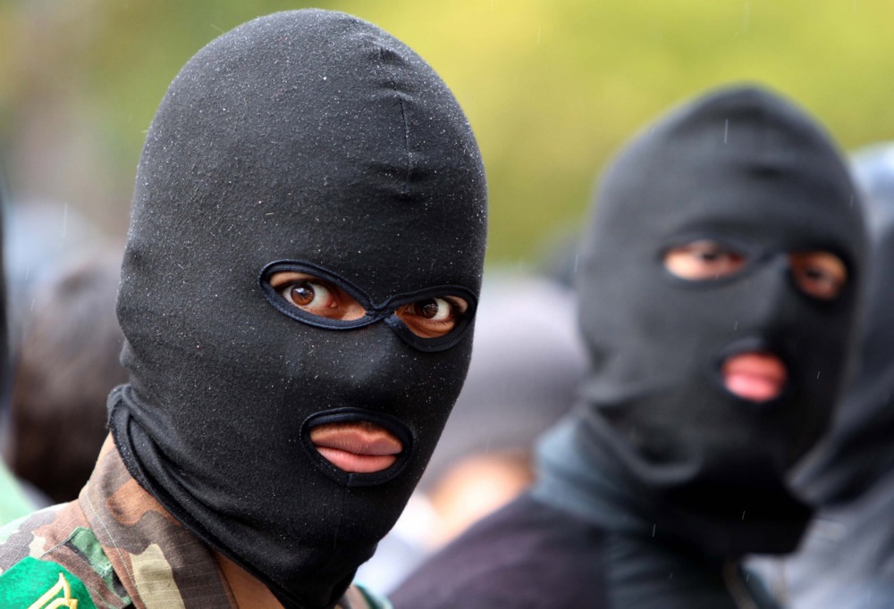 "Udaraju palicama, pucaju na demonstrante": Šta je Basidž, koji ima vodeću ulogu u gušenju protesta u Iranu? 2