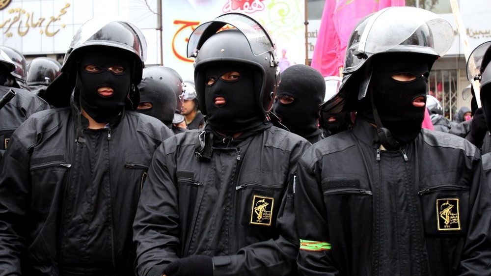 "Udaraju palicama, pucaju na demonstrante": Šta je Basidž, koji ima vodeću ulogu u gušenju protesta u Iranu? 3