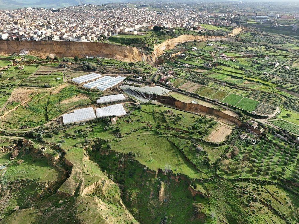 Klizište 'pocepalo' gradić na Siciliji - u fotografijama 7 klizište u gradiću Nišemi na siciliji
