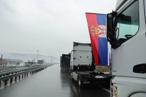Udruženja transportera Balkana nastavila blokadu graničnih prelaza, danas očekuju rešenje EU 10 Udruženja transportera Balkana nastavila blokadu graničnih prelaza, danas očekuju rešenje EU 8