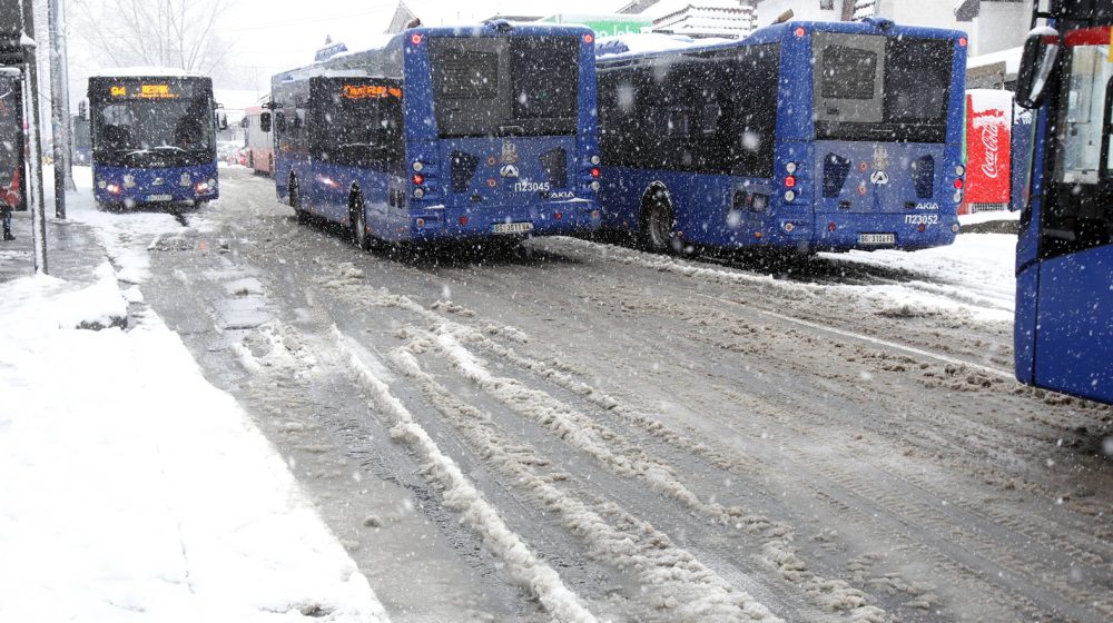 Prekid autobuskog saobraćaja u beogradskom naselju Žarkovo zbog snega 13