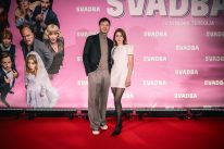 5-POTPIS ZA FOTO-Marko Lopac „Svadba” digla na noge prepun Sava centar: Desetominutne ovacije za ekipu filma, čulo se i "Pumpanje" 4