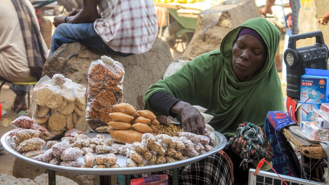 Kako su grickalice promenile način na koji se hranimo 5 Prodaja grickalica u Kartumu, glavnom gradu Sudana