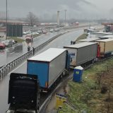 Prevoznici treći dan blokiraju teretne granične prelaze 10