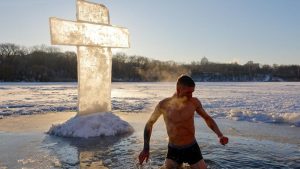 Bogojavljenje i plivanje za krst u Srbiji, Crnoj Gori, Rusiji, Africi i na Bliskom istoku 7