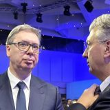 Vučić u trendu za komentarisanje na mreži Iks: Mračno raspoloženje u Davosu 6