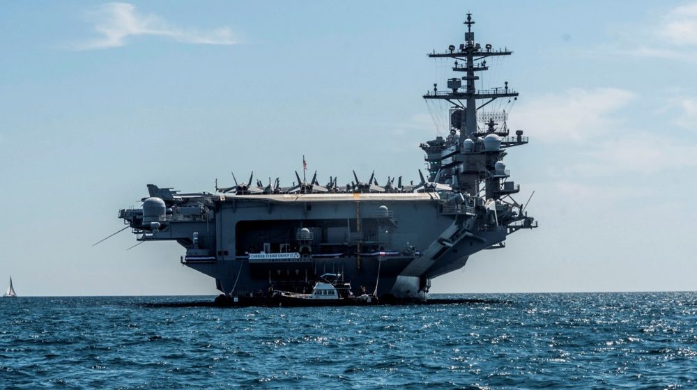 Američki "Linkoln" stigao blizu Irana 9