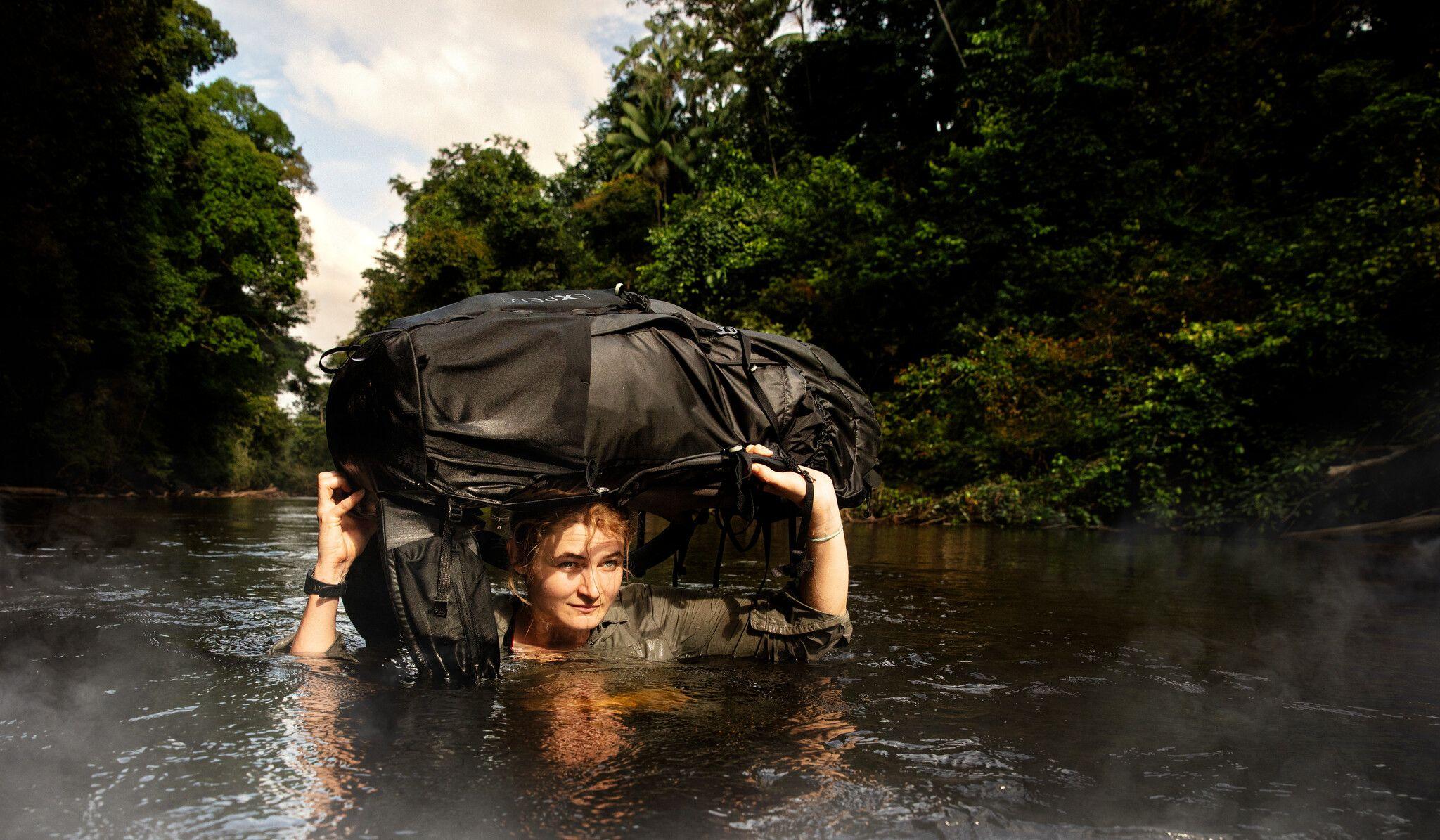 Lusi u reci u Amazoniji