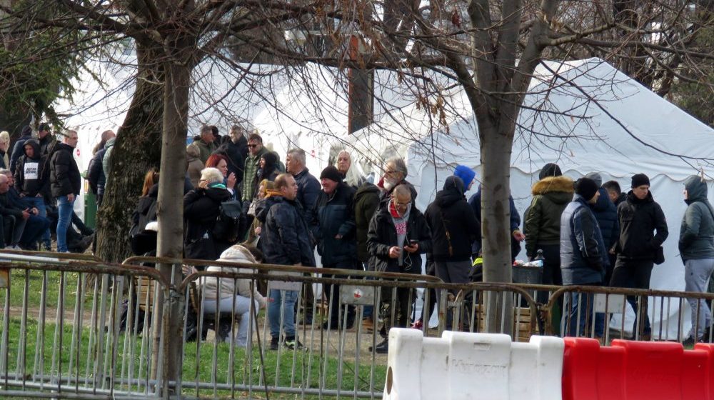 MUP demantovao navode da okupljanja u Pionirskom parku i ispred Skupštine nisu prijavljena 6