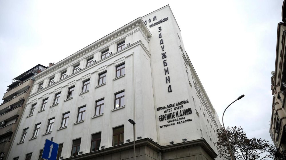 Učenici Trgovačke škole u Hilandarskoj ulici od danas ponovo u svojim klupama 11