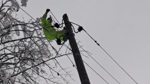 I dalje vanredno situacija u 11 srpskih opština, više od 6.000 domaćinastava bez struje 30