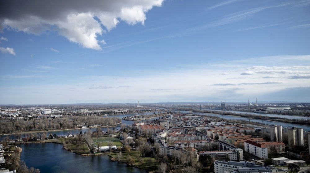 Više od polovine Austrijanaca nezadovoljno vladom 1