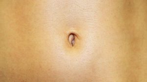 Zašto se nekim ljudima skuplja vuna u pupku: Evo istine 10